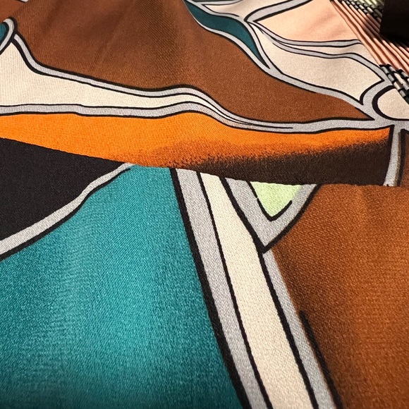 Diane Von Furstenberg Silk Geometric Berit flutter collar tank size 6 - Picture 7 of 8